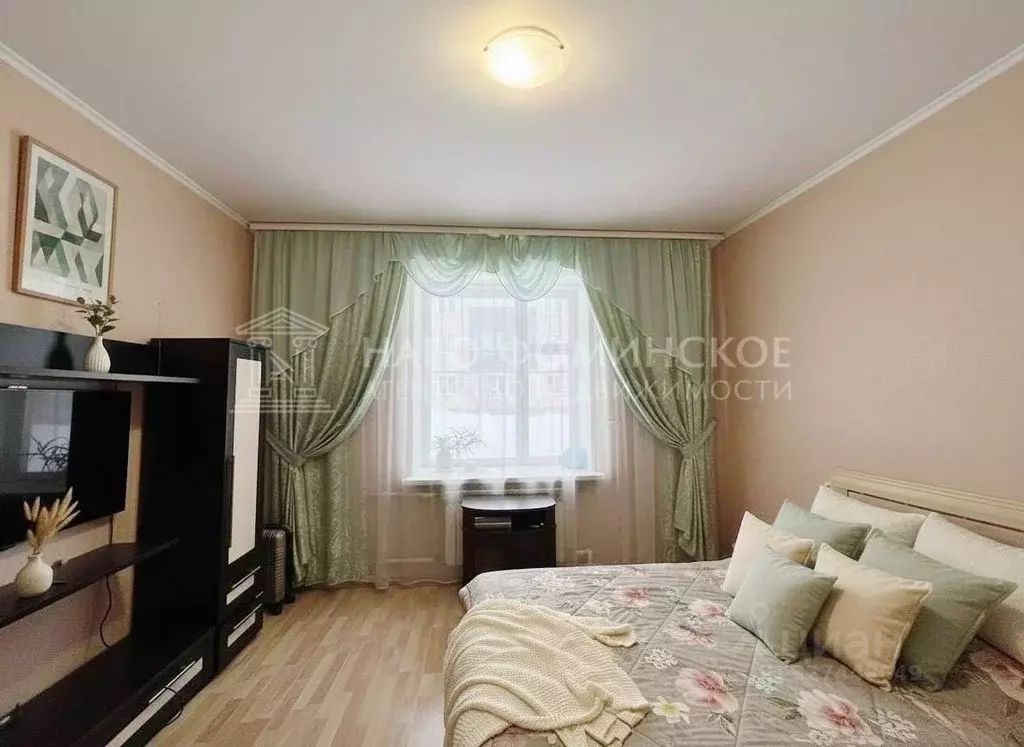 3-к кв. Московская область, Наро-Фоминск ул. В/Городок 3, 3 (79.5 м) - Фото 1