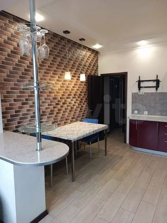 1-к. квартира, 46 м, 2/3 эт. - Фото 1