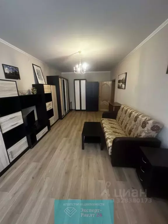 2-к кв. Московская область, Дмитров Школьная ул., 10 (65.0 м) - Фото 1