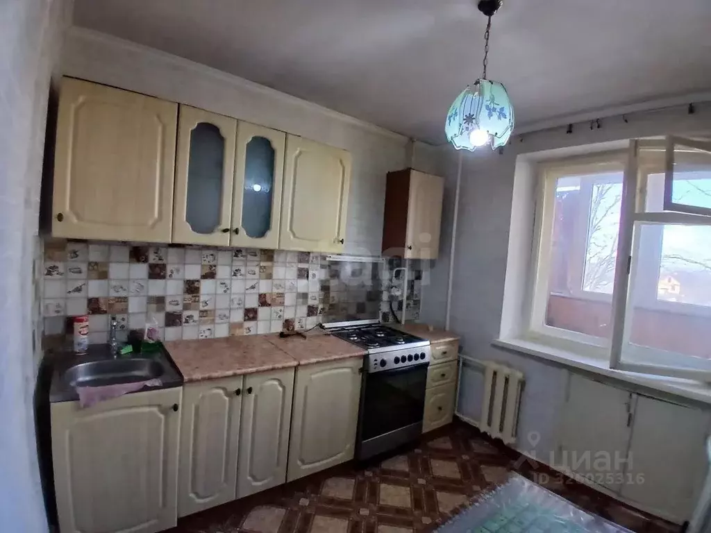 2-к кв. Белгородская область, Валуйки Новая ул., 5 (48.8 м) - Фото 1