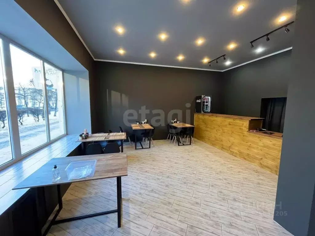 Торговая площадь в Красноярский край, Красноярск ул. Академика ... - Фото 1