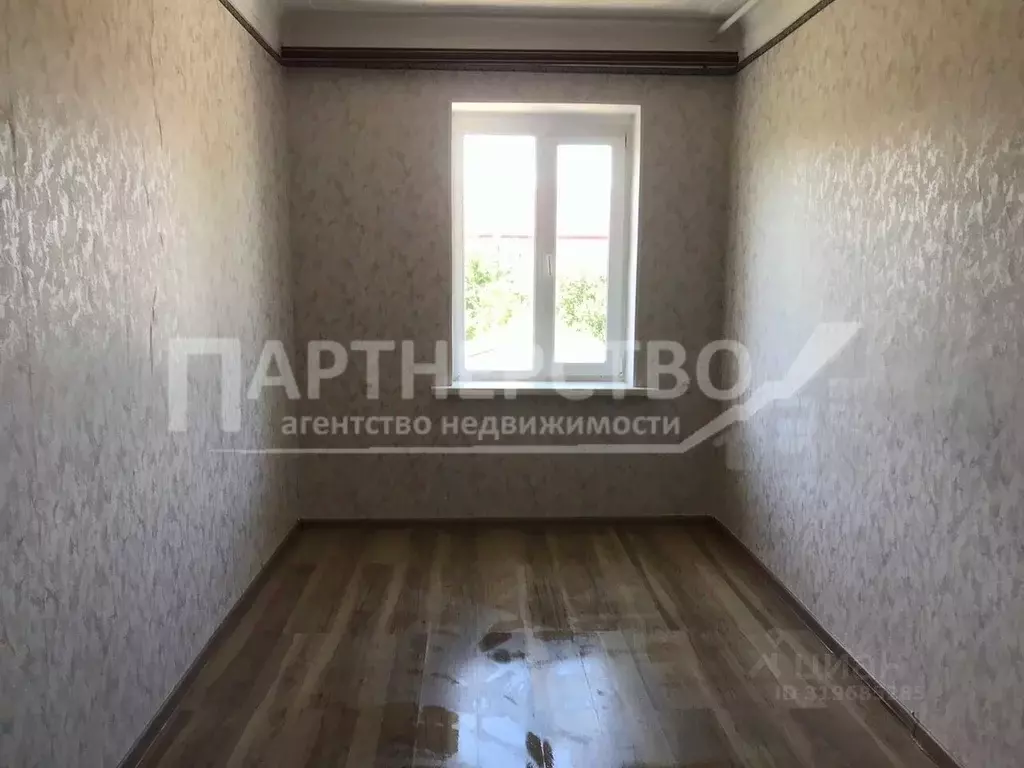 3-к кв. Краснодарский край, Абинский район, Ахтырское городское ... - Фото 1