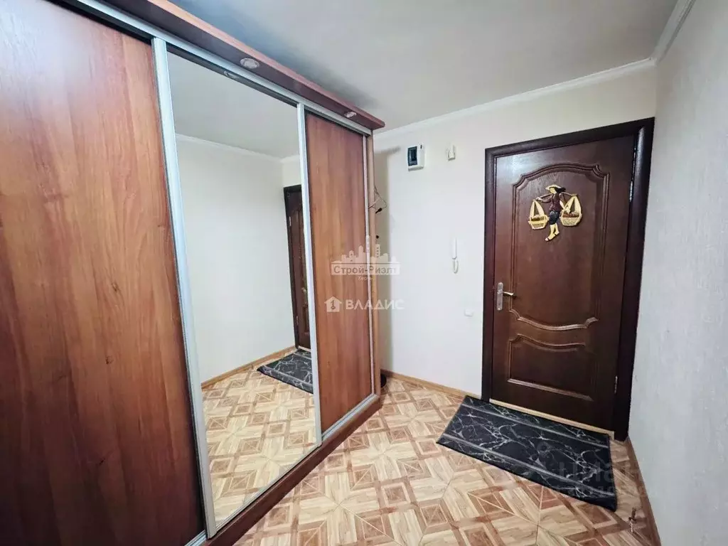2-к кв. Крым, Керчь пер. 1-й Портовый, 6к1 (60.0 м) - Фото 1