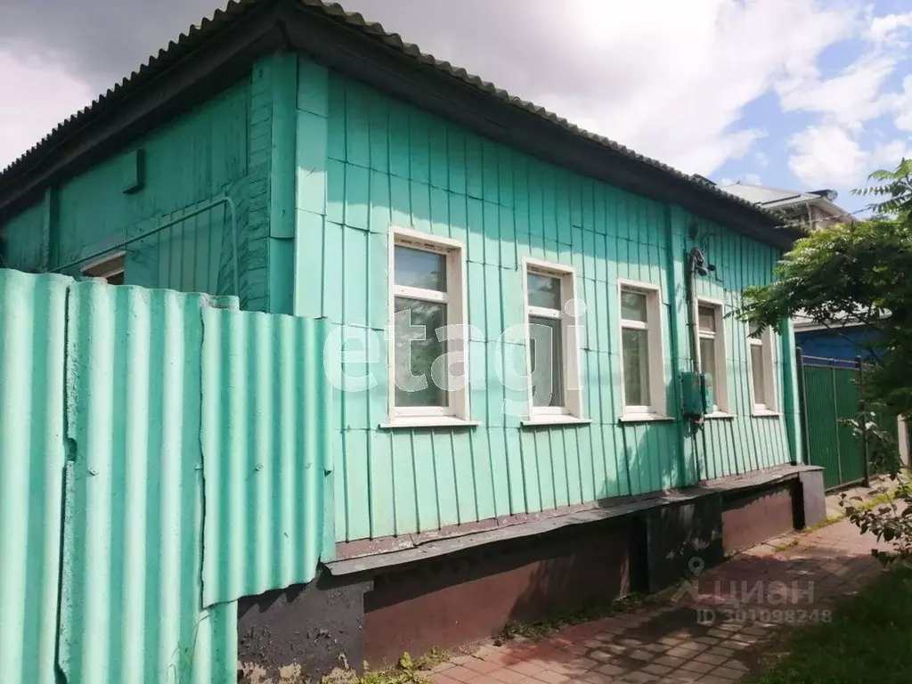 Дом в Белгородская область, Валуйки ул. Никольская (100 м) - Фото 0