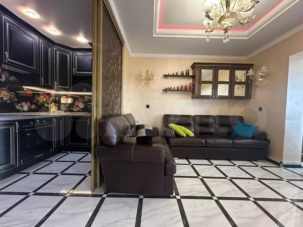 3-к. квартира, 100 м, 7/25 эт. - Фото 0