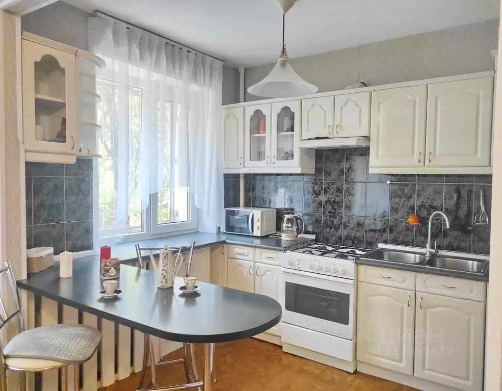 3-к кв. Саратовская область, Саратов Советская ул., 64/70 (66.0 м) - Фото 2