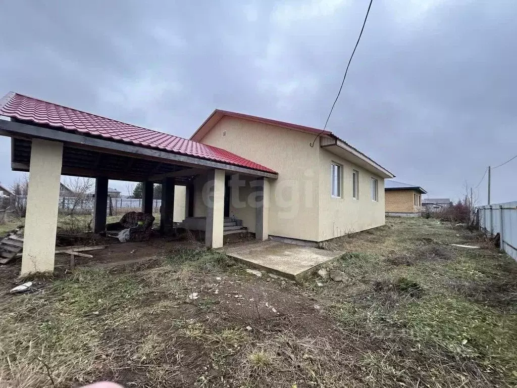 Дом в Башкортостан, Иглинский район, Акбердинский сельсовет, с. ... - Фото 2