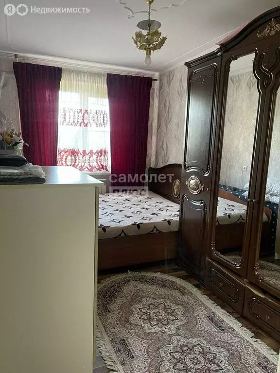2-комнатная квартира: Кизилюрт, улица Гамзата Цадаса, 39А (55 м) - Фото 0