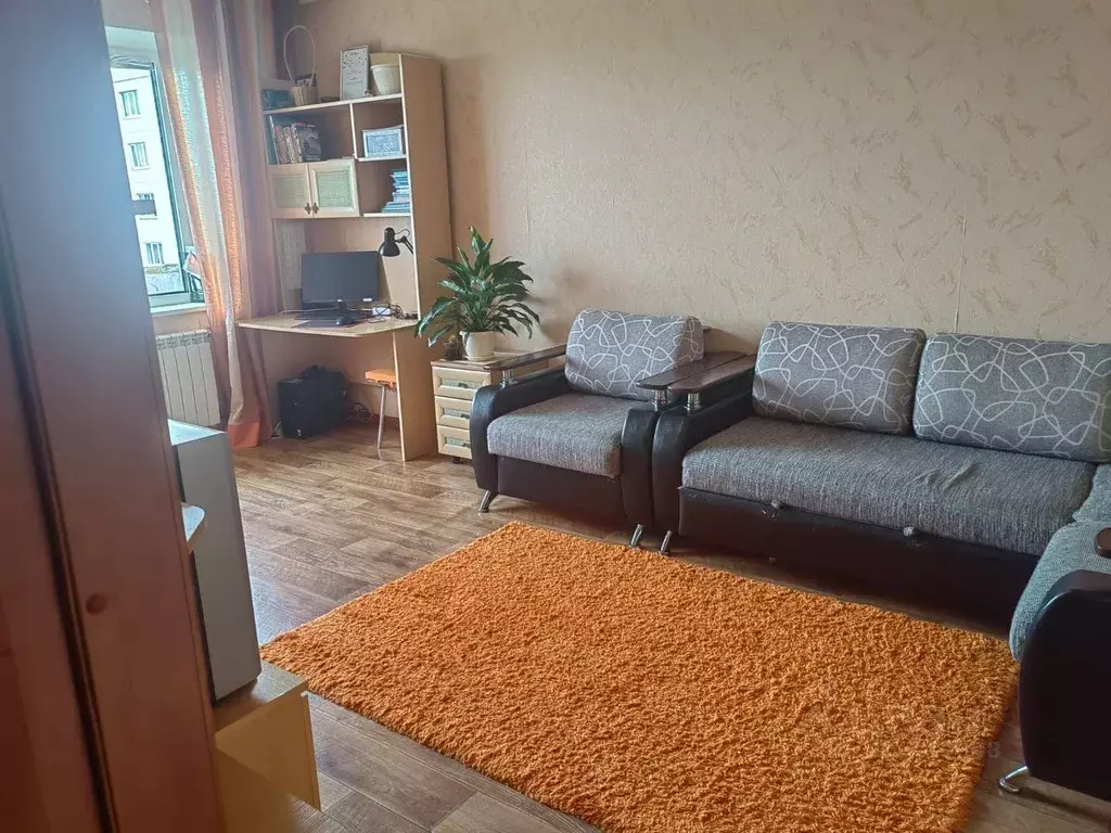 2-к кв. Омская область, Омск ул. Дмитриева, 1/4 (52.0 м) - Фото 0