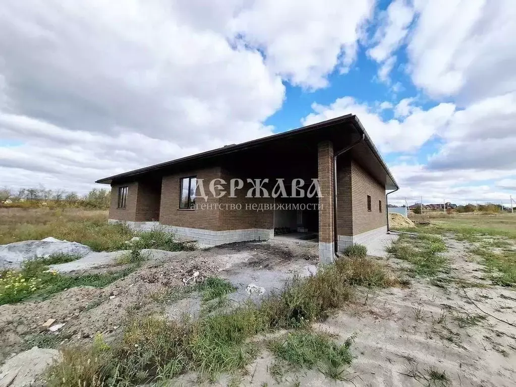 Дом в Белгородская область, Старый Оскол 7 (180 м) - Фото 1