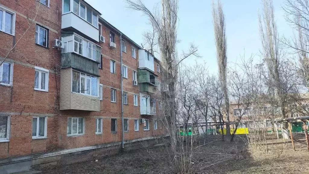 3-к кв. Ростовская область, Шахты просп. Чернокозова, 142 (60.0 м) - Фото 0