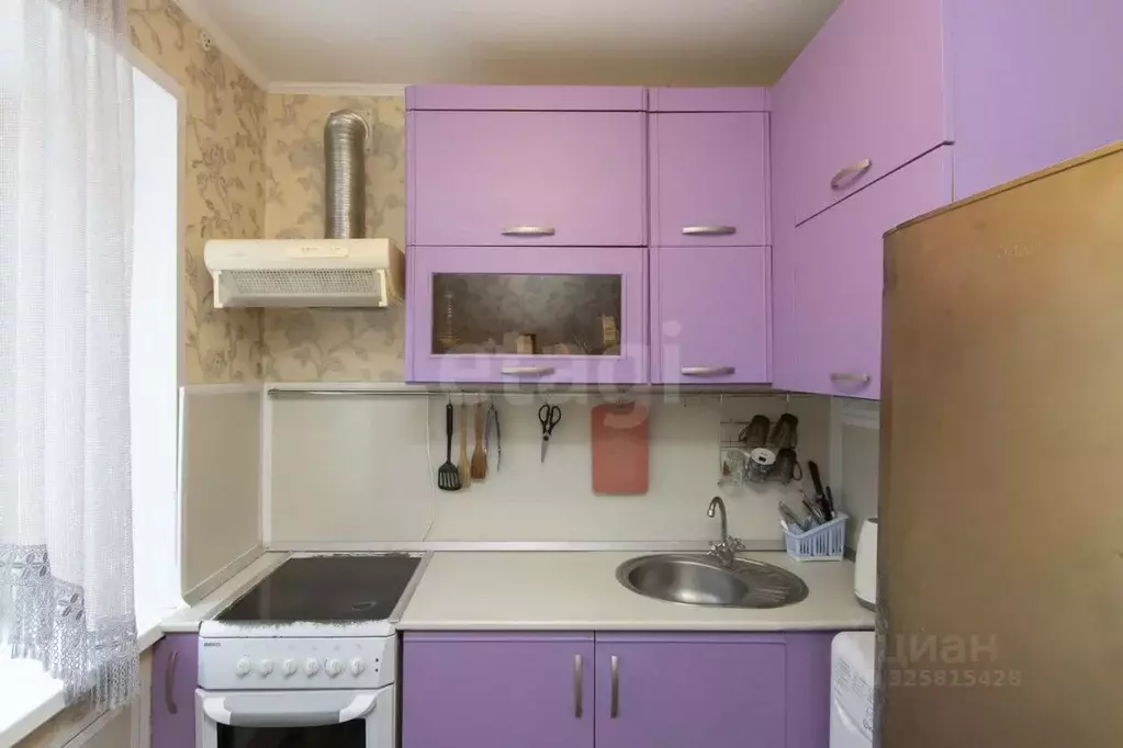 2-к кв. Тюменская область, Тюмень ул. 50 лет Октября, 48 (44.5 м) - Фото 1