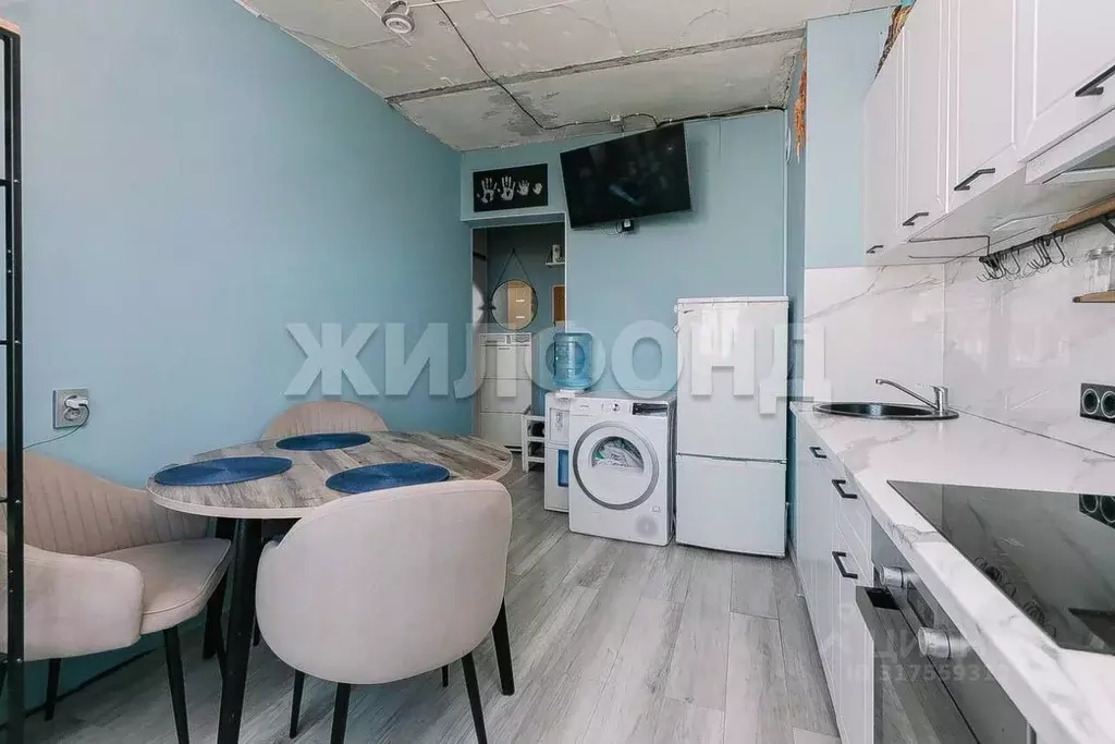 3-к кв. Новосибирская область, Новосибирск ул. Тюленина, 1 (63.5 м) - Фото 1