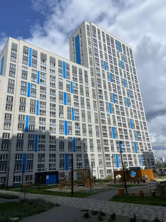 3-к. квартира, 87 м, 4/25 эт. - Фото 1
