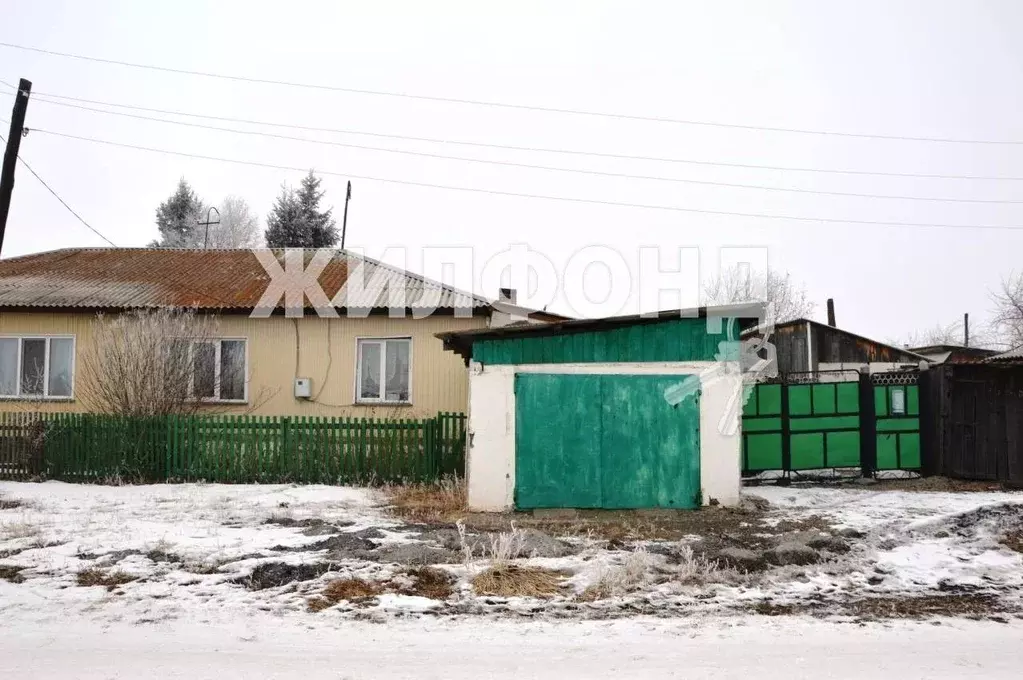 Дом в Хакасия, Усть-Абаканский район, Сапогов аал Трудовая ул. (85 м) - Фото 0