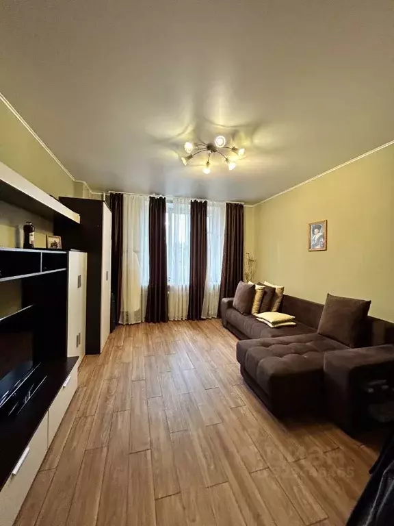 2-к кв. Челябинская область, Челябинск ул. Кирова, 86 (57.2 м) - Фото 1