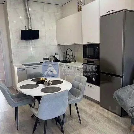 2-к кв. Тюменская область, Тюмень ул. Павла Никольского, 10 (68.0 м) - Фото 2