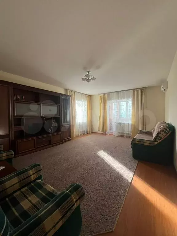 1-к. квартира, 64 м, 8/9 эт. - Фото 1