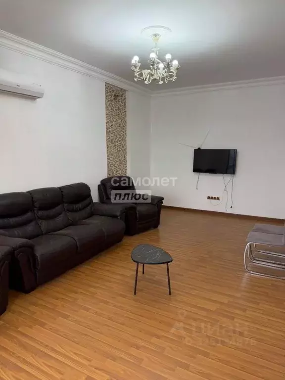 2-к кв. Кабардино-Балкария, Нальчик ул. Чернышевского, 94А (66.0 м) - Фото 2