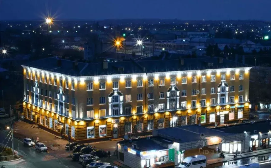2-к кв. Курская область, Курск Вокзальная ул., 1 (52.0 м) - Фото 0