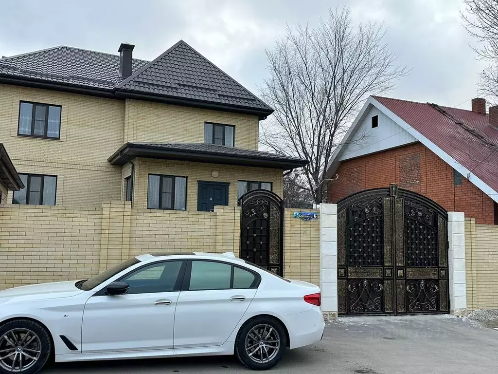 Дом в Ставропольский край, Пятигорск ул. Генерала Конинского (520 м) - Фото 1