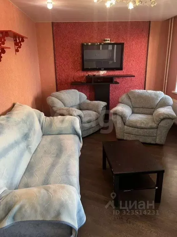 2-к кв. Удмуртия, Ижевск ул. Холмогорова, 89 (63.0 м) - Фото 1