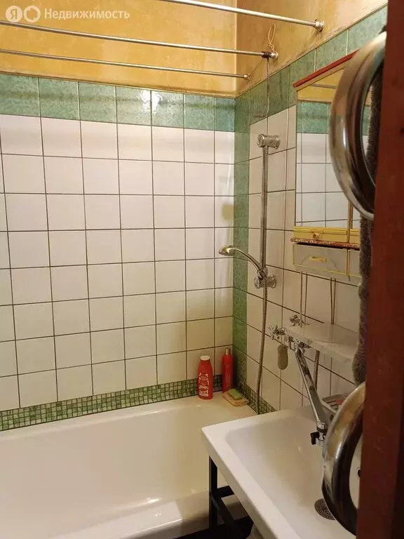 2-комнатная квартира: Санкт-Петербург, улица Маршала Казакова, 28к1 ... - Фото 1