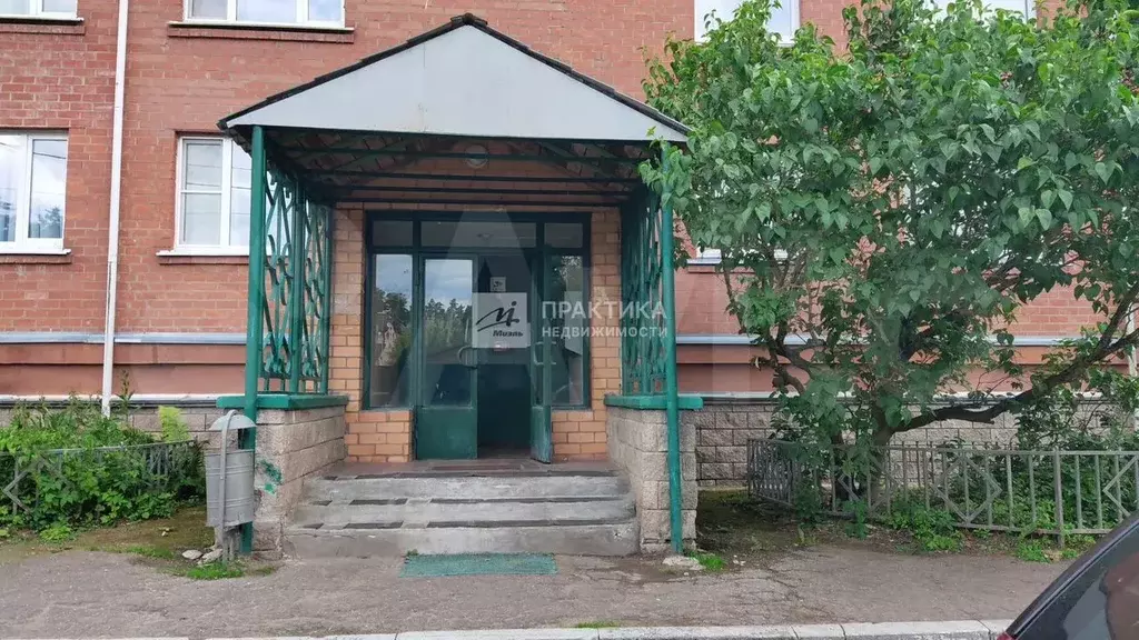 Комната 17,8 м в 4-к., 2/5 эт. - Фото 1