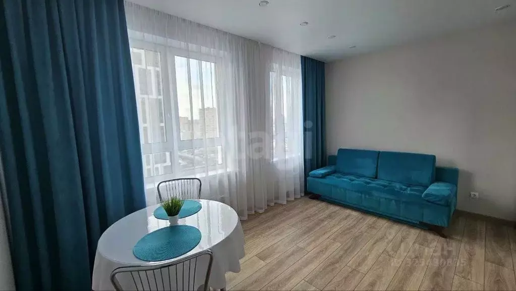 Студия Тюменская область, Тюмень ул. Фармана Салманова, 17 (25.0 м) - Фото 1