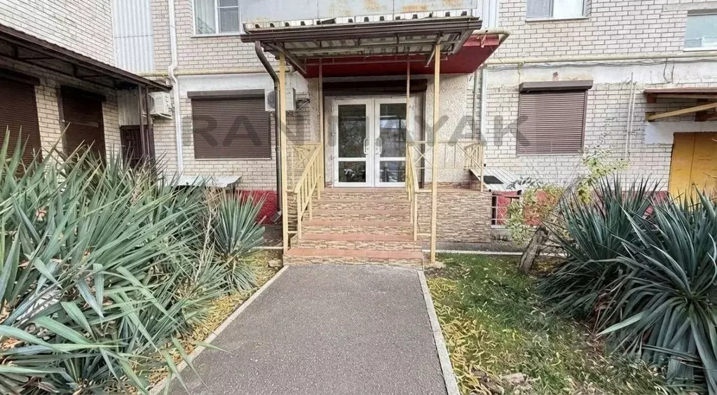 Помещение свободного назначения в Адыгея, Майкоп Пионерская ул., 409К2 ... - Фото 1