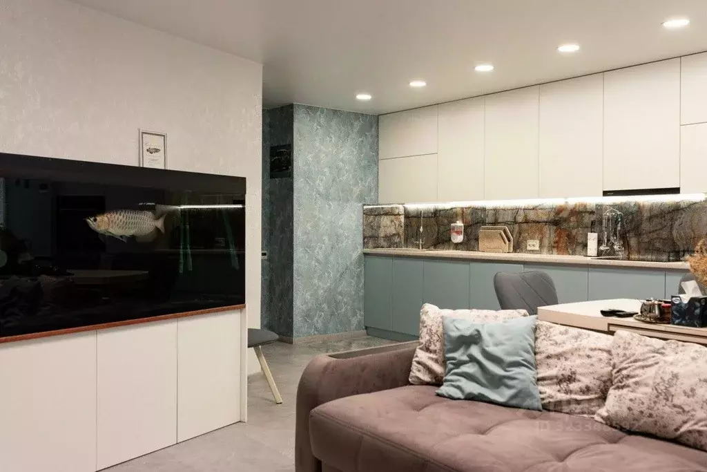 3-к кв. Свердловская область, Екатеринбург ул. Зои Космодемьянской, ... - Фото 1