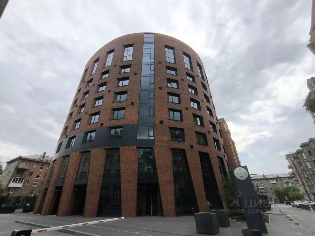 3-к кв. Новосибирская область, Новосибирск ул. Ермака, 6 (88.46 м) - Фото 1