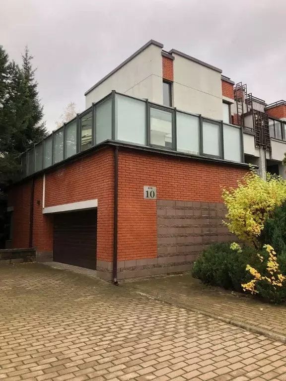 Дом в Московская область, Одинцовский городской округ, д. ... - Фото 1