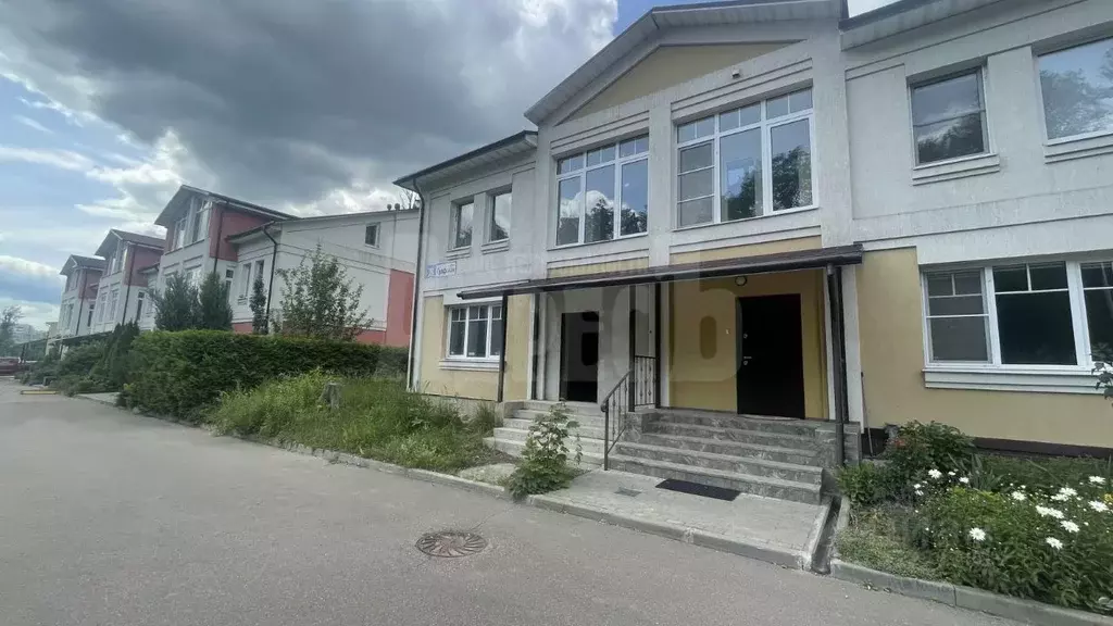 Таунхаус в Калужская область, Обнинск ул. Графская (300 м) - Фото 2