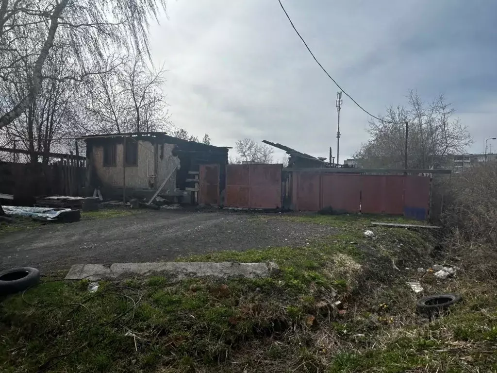 Дом в Свердловская область, Ревда ул. Азина, 86 (30 м) - Фото 1