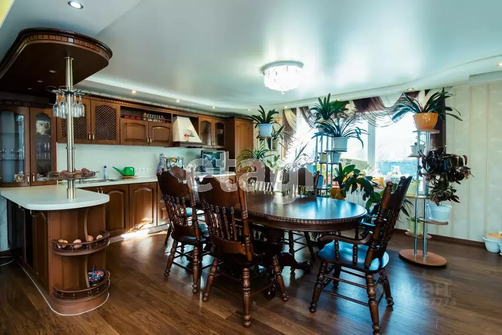 Таунхаус в Ханты-Мансийский АО, Ханты-Мансийск ул. Гагарина, 54А (180 ... - Фото 1