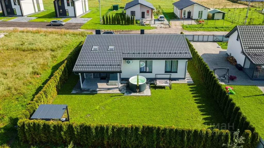 Дом в Калининградская область, Гурьевский муниципальный округ, пос. ... - Фото 2