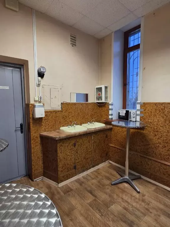 Помещение свободного назначения в Свердловская область, Екатеринбург ... - Фото 1