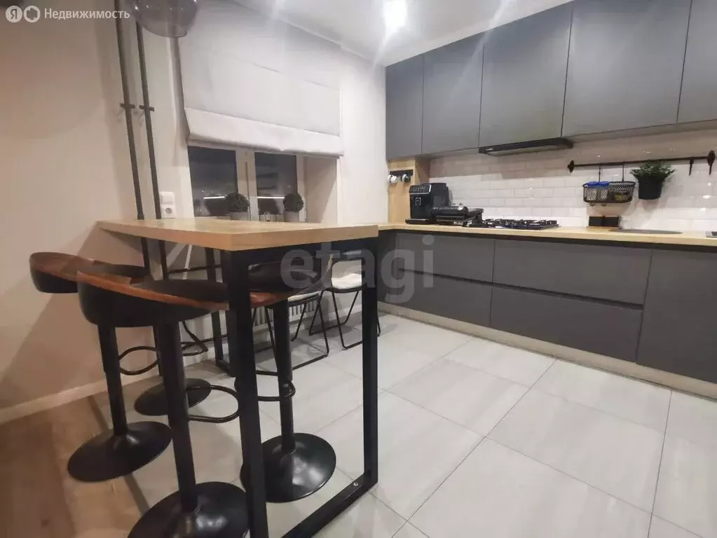 2-комнатная квартира: Тверь, 1-й переулок Вагонников, 2 (58.7 м) - Фото 2