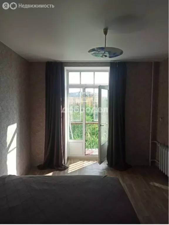 2-комнатная квартира: Екатеринбург, Кировградская улица, 11 (58.5 м) - Фото 1