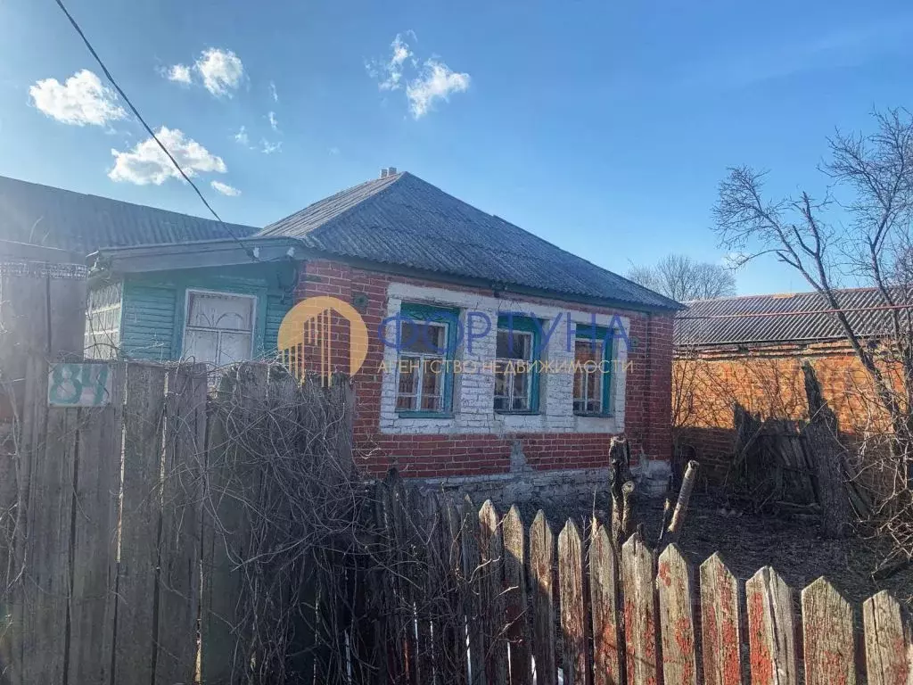 Дом в Белгородская область, Новооскольский муниципальный округ, с. ... - Фото 1