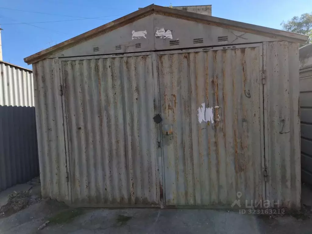 Гараж в Крым, Евпатория пл. Театральная (18 м) - Фото 2