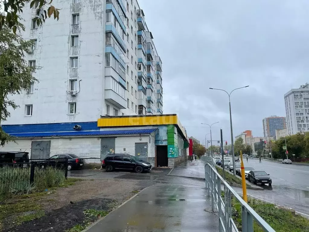 Торговая площадь в Башкортостан, Уфа Комсомольская ул., 35 (179 м) - Фото 0