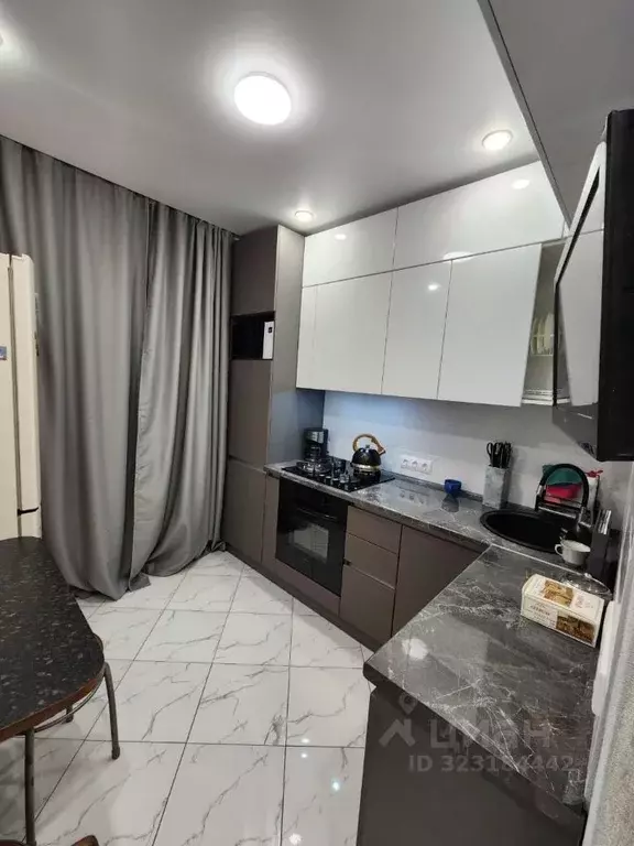 3-к кв. Татарстан, Казань ул. Кулахметова, 3 (58.0 м) - Фото 0