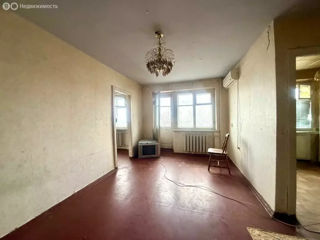 2-комнатная квартира: Волгоград, улица Наумова, 4 (43.5 м) - Фото 1