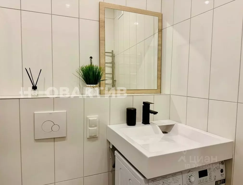 Студия Новосибирская область, Новосибирск ул. Кирова, 113/2 (20.1 м) - Фото 1