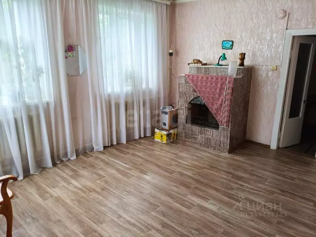 Дом в Кировская область, Зуевка ул. Труда, 99 (200 м) - Фото 0