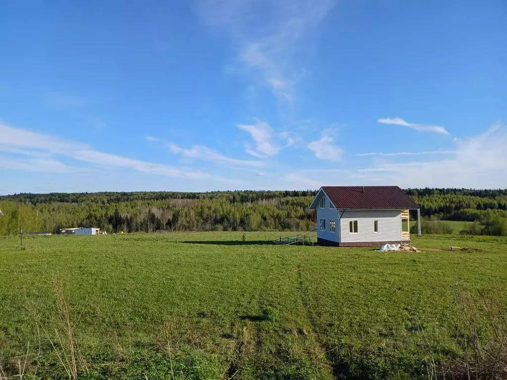 Участок в Московская область, Сергиево-Посадский городской округ, д. ... - Фото 0