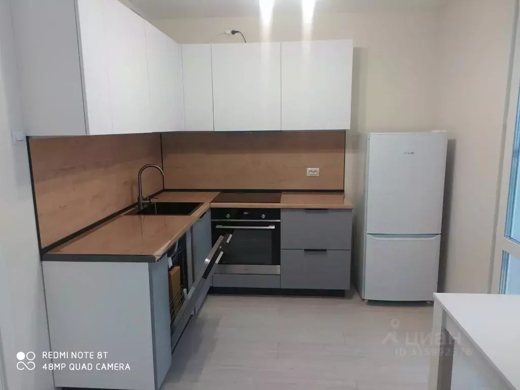 1-к кв. Татарстан, Казань ул. Александра Курынова, 5к4 (37.0 м) - Фото 0