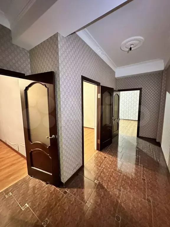 2-к. квартира, 90 м, 4/9 эт. - Фото 0